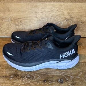 Hoka One One Clifton 8 Size 9.5B
